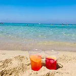 White Stone- La Terrazza أوستوني