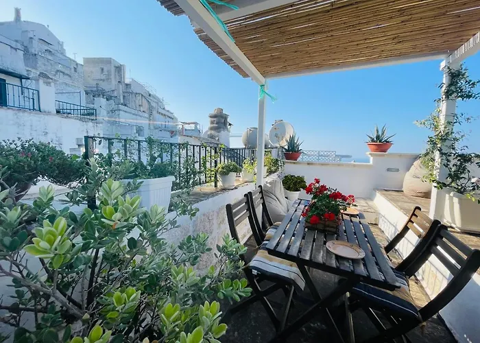 بيت للعطل White Stone- La Terrazza أوستوني